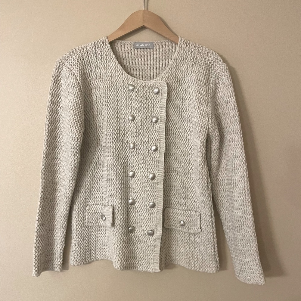 Milan Kiss Button Up Sweater Size Large in Excellent Condition